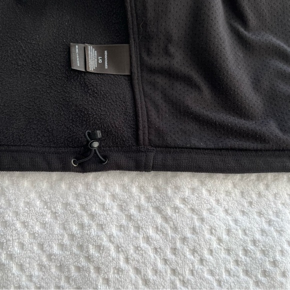 The North Face Black Performance Jacket - Picture 10 of 11